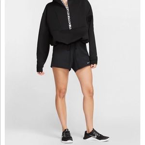 Nike Shorts in Black size Large